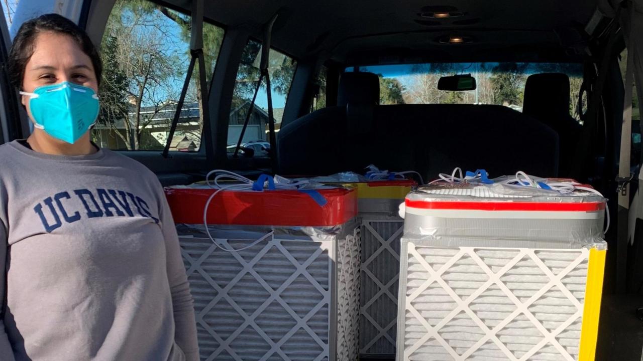 Community Outreach Specialist, Yajaira Ramírez Sigala, delivers Corsi-Rosenthal boxes to community partners.
